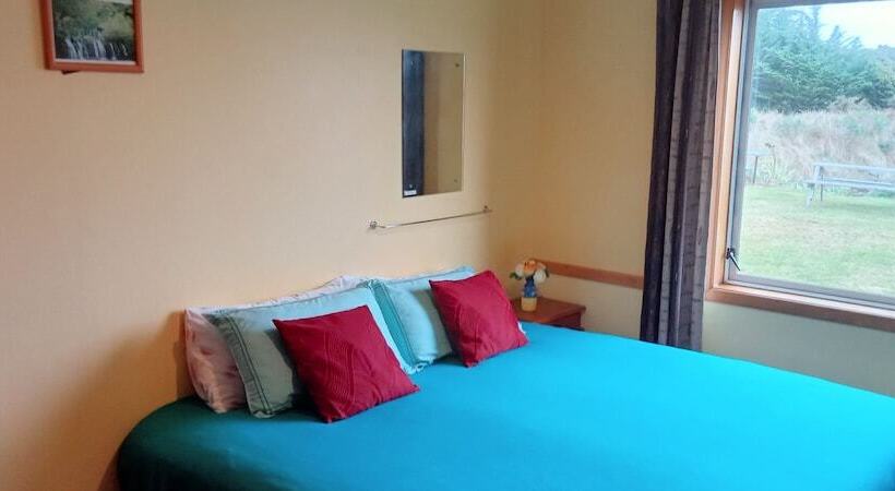 带海景的标准房, Surat Bay Lodge By The Sea/backpackers Hostel