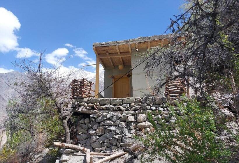 اتاق استاندارد با چشم‌انداز کوهستان, Kungrah Resort Ghulkin