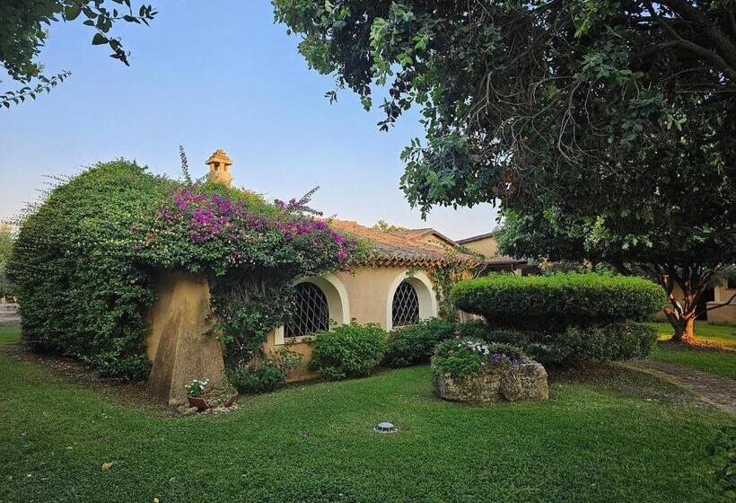 اتاق سوپریور سه تخته, Il Borghetto Beach Club Resort