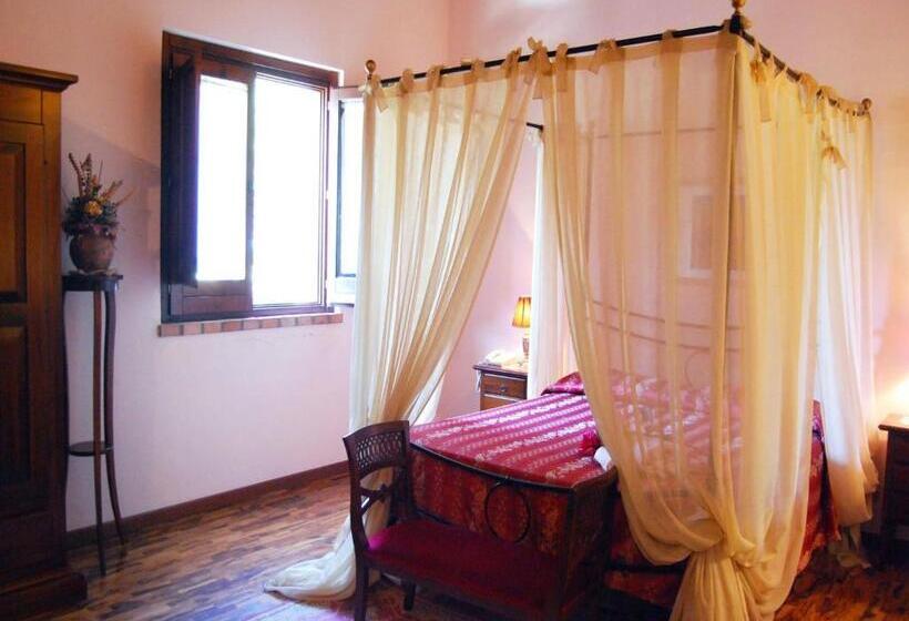 اتاق سوپریور سه تخته, Il Borghetto Beach Club Resort