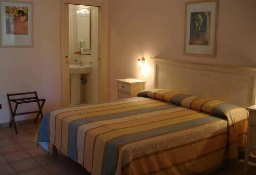 اتاق سوپریور سه تخته, Il Borghetto Beach Club Resort