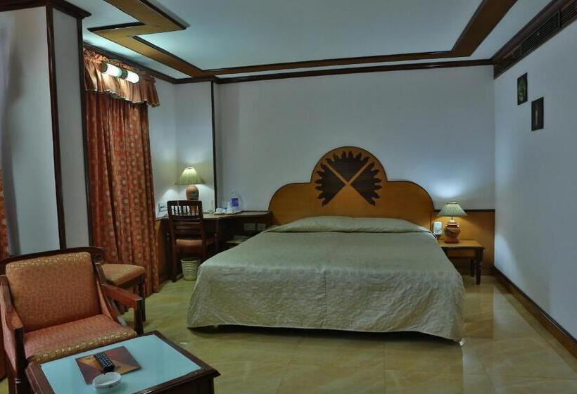 Номер Deluxe, The Surya, Cochin