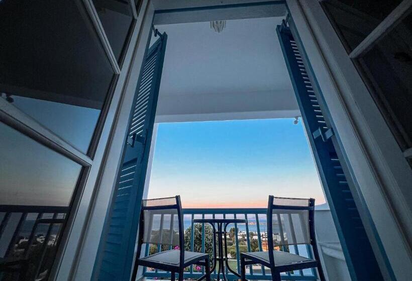 Номер Deluxe Вид на Море, Yaleena Residences