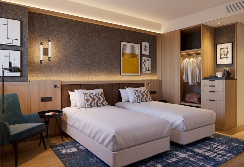 Номер Стандарт, Four Points By Sheraton Barcelona Airport