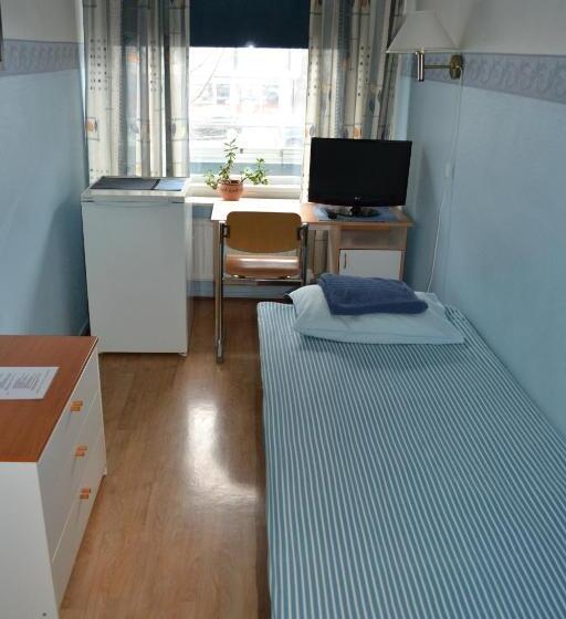 غرفة قياسية فردية حمام مشترك, Hostel Matkakoti Patria