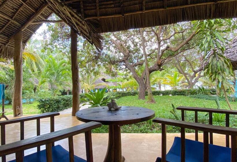 ویلای استاندارد با چشم‌انداز باغ, Butiama Beach Lodge