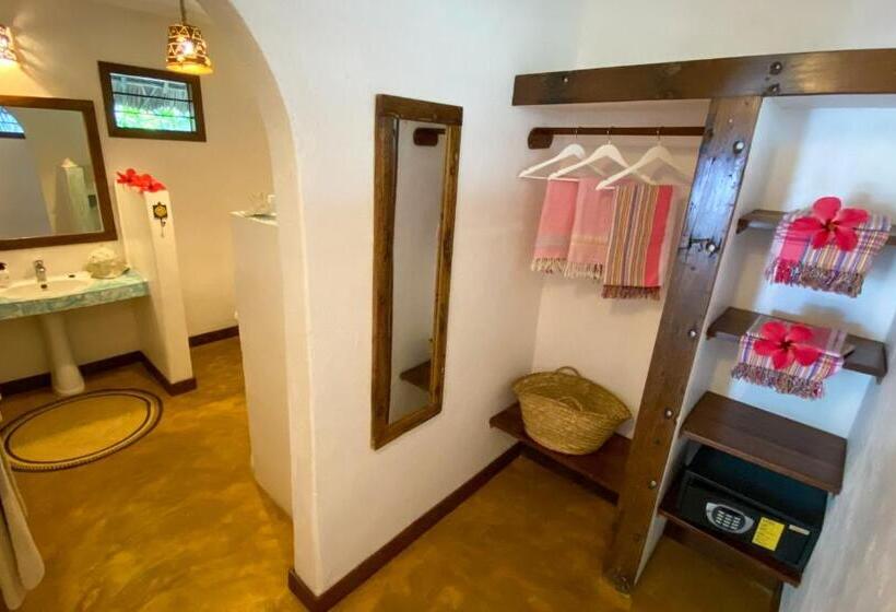 ویلای استاندارد با چشم‌انداز باغ, Butiama Beach Lodge