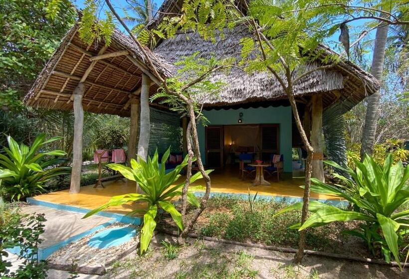 ویلای استاندارد با چشم‌انداز باغ, Butiama Beach Lodge