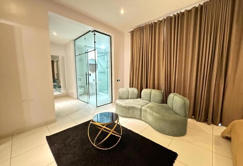 آپارتمان 4 خوابه, Admiralty Lekki