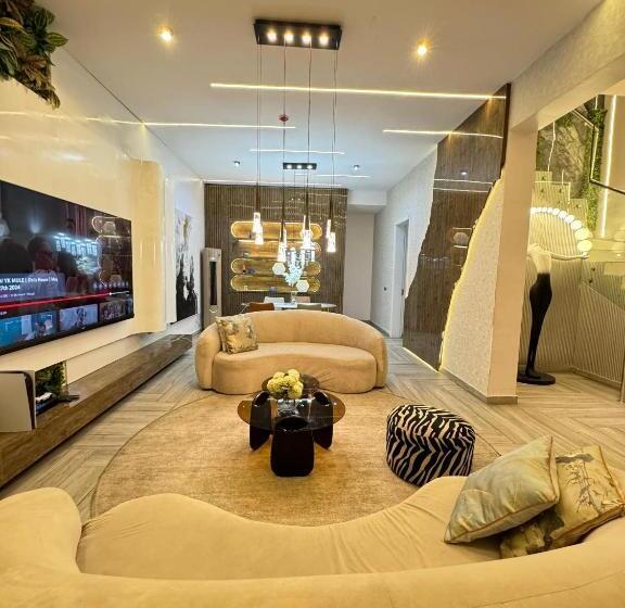 آپارتمان 4 خوابه, Admiralty Lekki