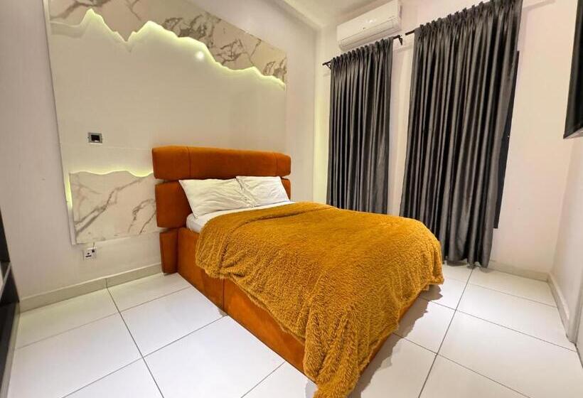 آپارتمان 4 خوابه, Admiralty Lekki