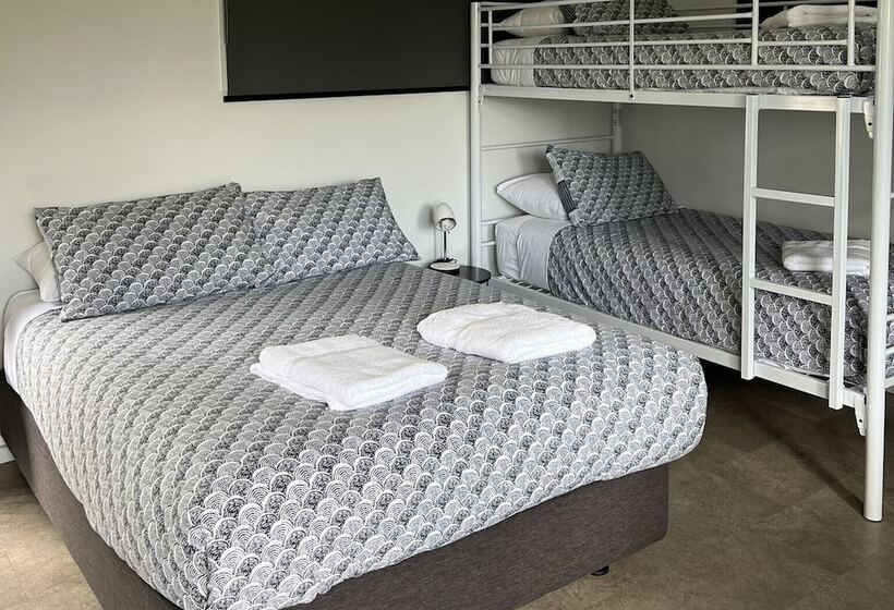 패밀리 룸 산 전망, Buchan Motel