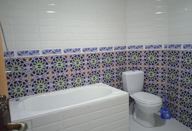 اتاق راحتی سه تخته, Cozy Rooms