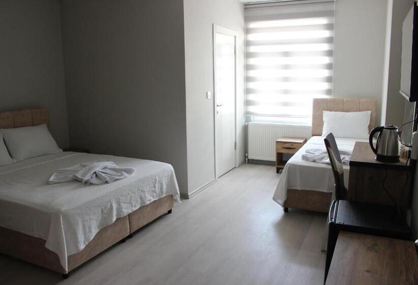 标准三人间, Polem Otel