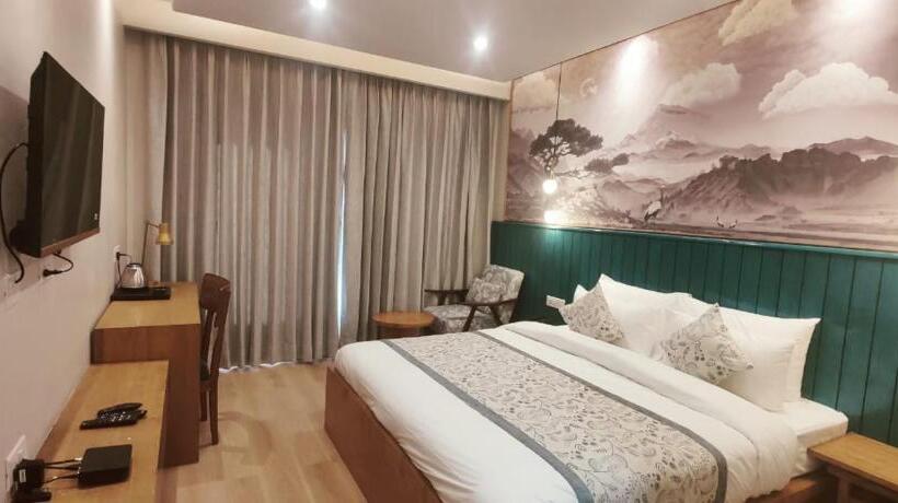 豪华房间, Zimskhang Villa