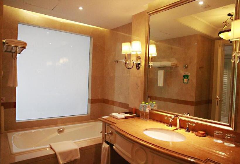 Люкс Дюплекс, Crowne Plaza Ocean Spring Resort, An Ihg