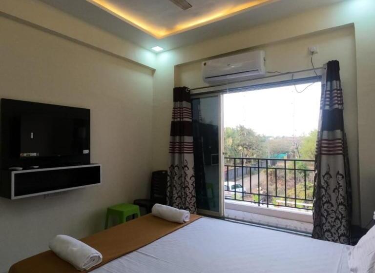 Номер Deluxe, Ocean S Pearl Resort Alibaug
