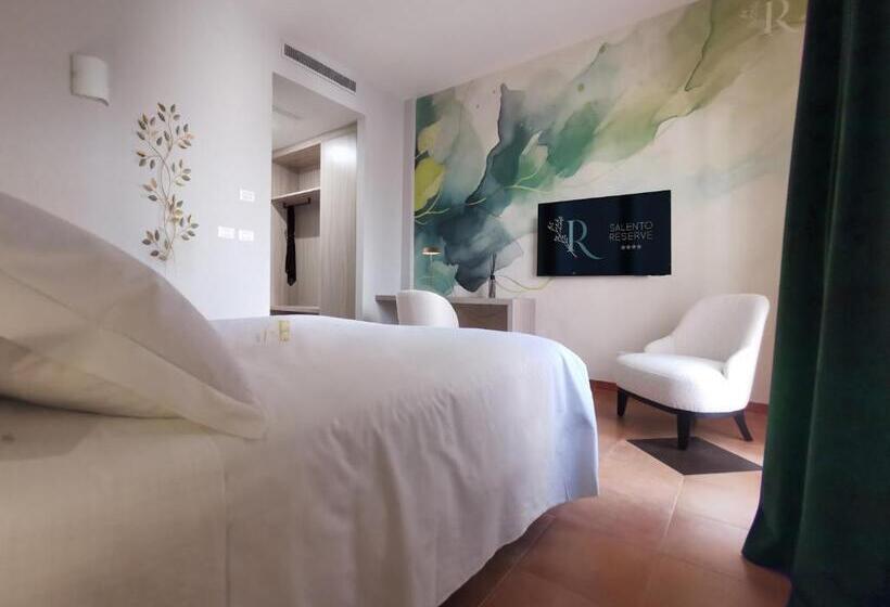 اتاق لوکس, Reserve Salento