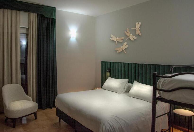 اتاق لوکس خانوادگی, Reserve Salento