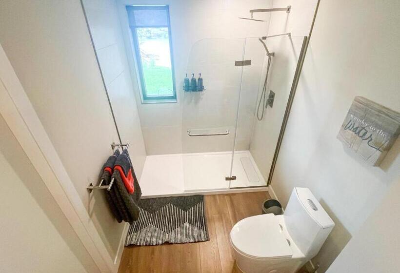 Стандартный Номер Кровать Кинг, Kelowfornia Lakeview Retreat