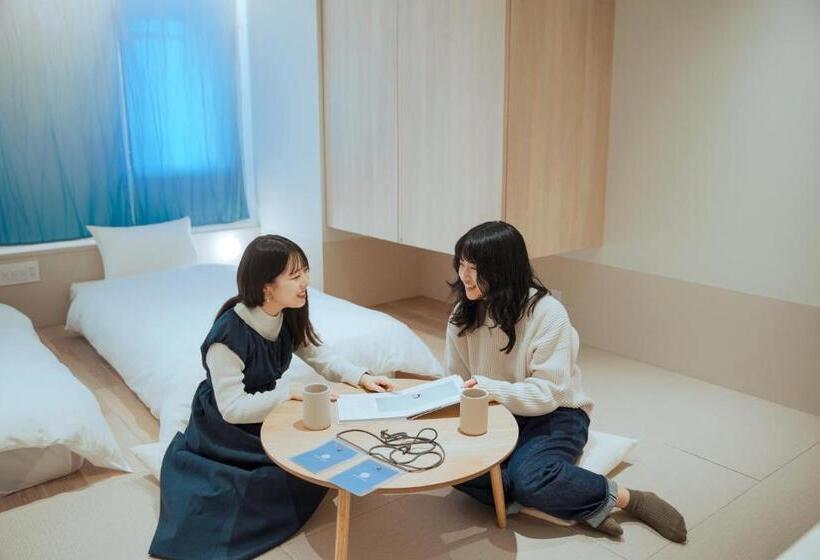 اتاق استاندارد چهار تخته, Sekai Hotel Takaoka