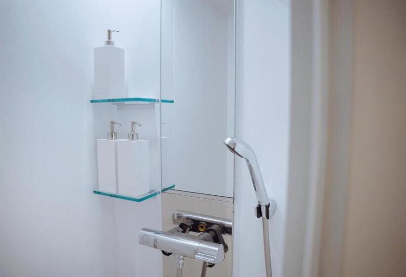 اتاق استاندارد, Sekai Hotel Takaoka