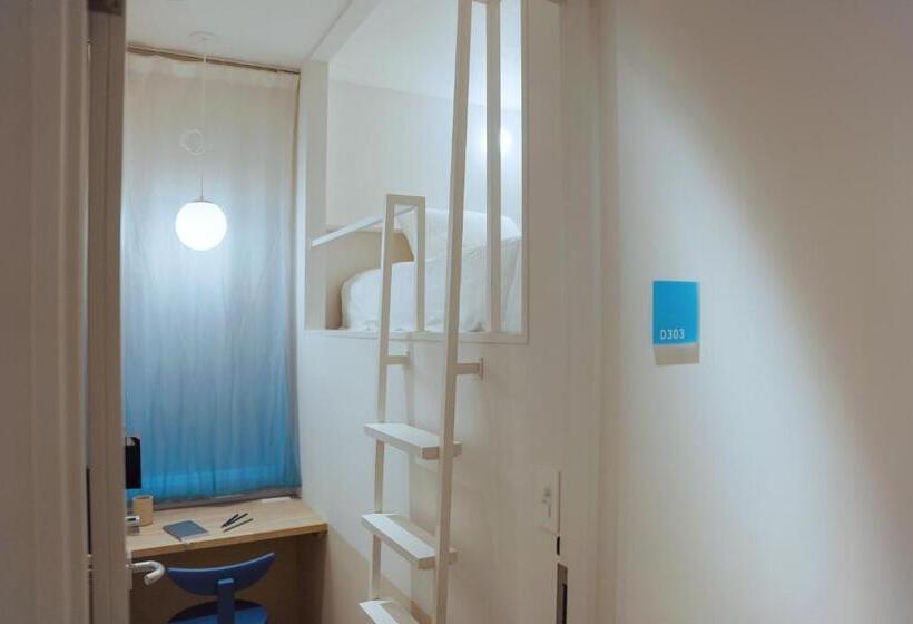 اتاق استاندارد یک نفره, Sekai Hotel Takaoka