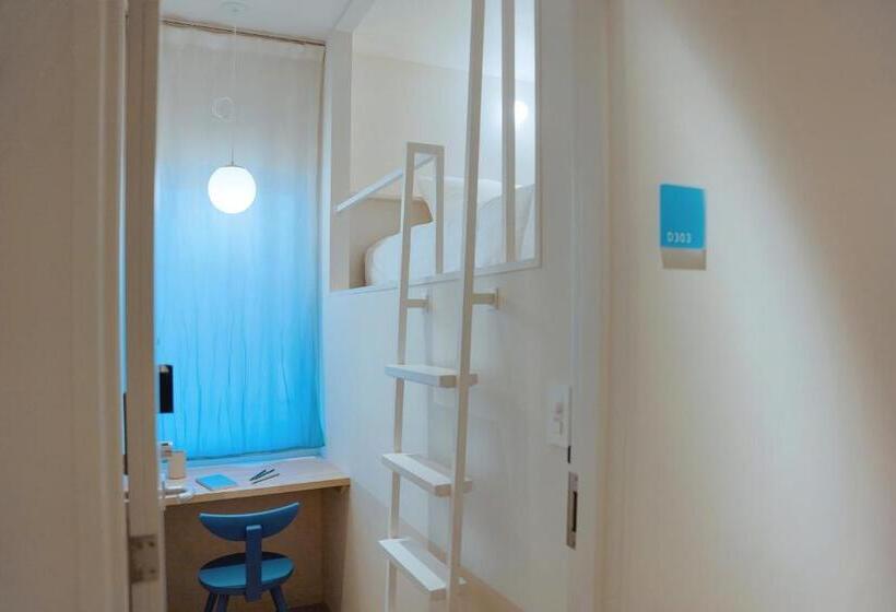 اتاق استاندارد یک نفره, Sekai Hotel Takaoka