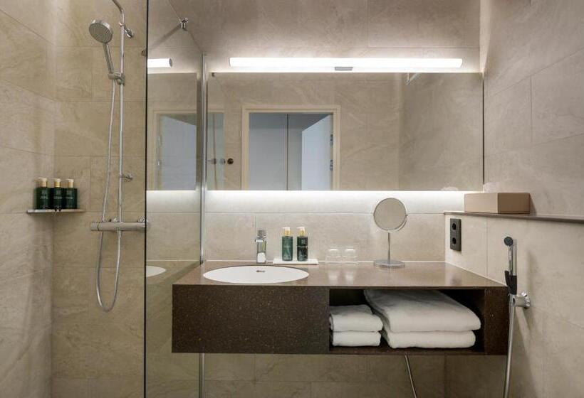 장애인을 위한 스탠다드 룸, Solo Sokos Hotel Pier 4