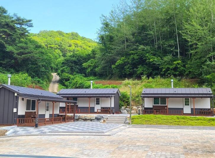 Четырехместный Номер Стандарт, Yeongwol Taehwasan Village Experience Pension