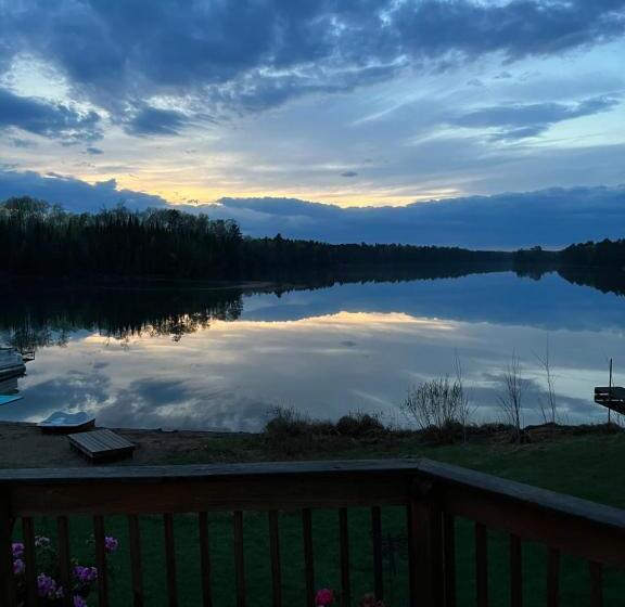 침실 4개 주택, Sure Game Wilderness Resort