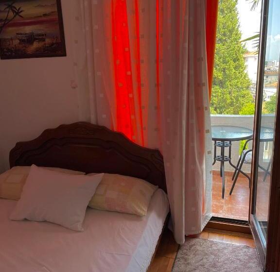 اتاق استاندارد سه نفره, City Rooms