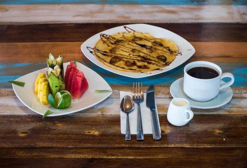 Бунгало Deluxe, Gili Turtle Beach Resort