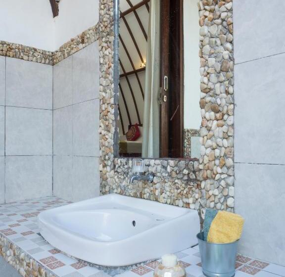 بنجلو ديلوكس, Gili Turtle Beach Resort
