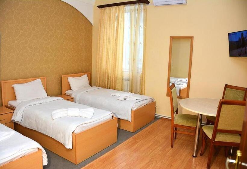 Номер Стандарт Трехместный, Vayk Hotel And Tourism Center