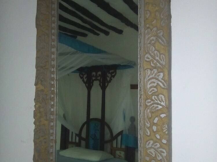 اتاق استاندارد یک نفره, Kiponda B&b