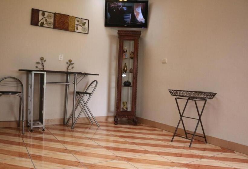 Четырехместный Номер Стандарт, Hostería Estancia El Angel