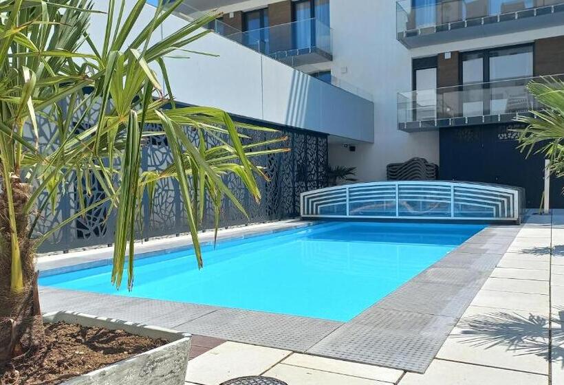 Апартаменты 1 Спальня Нижний Этаж, Sunset Resort   Lakeside Apartment