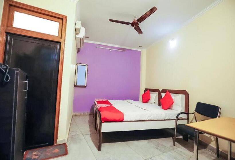 اتاق کلاسیک سه تخته, O Rishabh Guest House