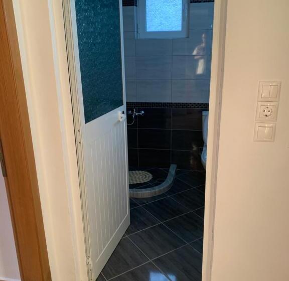 Triple Room Sea View, Sunshine Guesthouse Dhermi