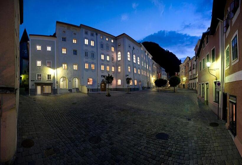 Номер Стандарт Индивидуальный, Kolping Hallein