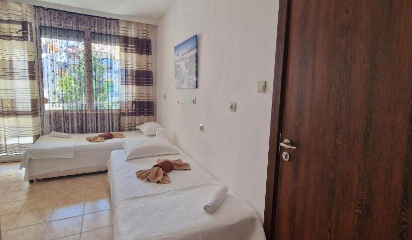 Номер Стандарт Трехместный, Guest House Maggy