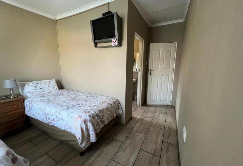 Номер Комфорт, Khaya4u Guesthouse