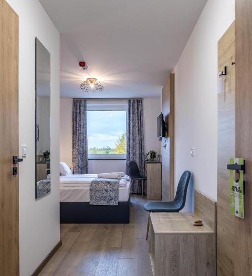 Habitación Estándar Planta Baja, Autohof 171 Hotel Hegyeshalom