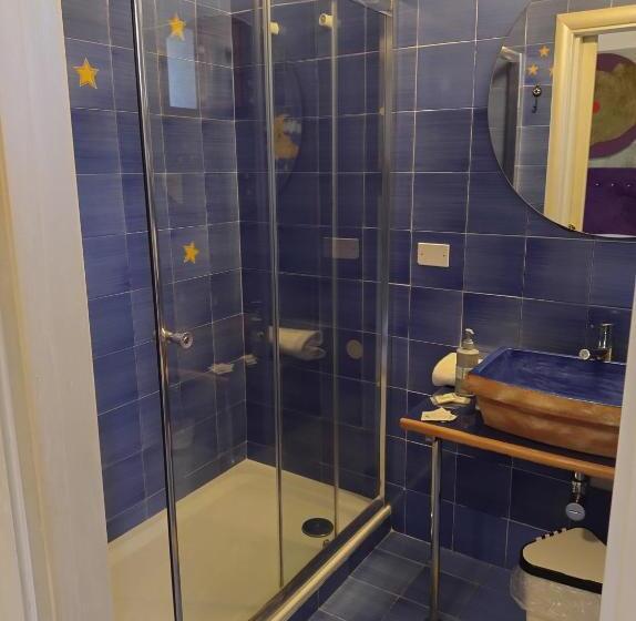 اتاق استاندارد, B&b Mini Hotel Incity Close Train Station And Port