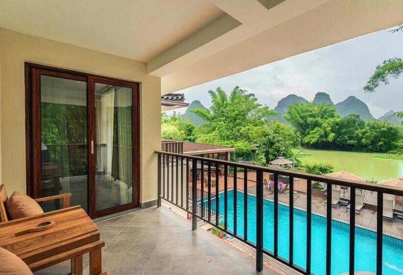 Люкс с Балконом, The Apsara Lodge
