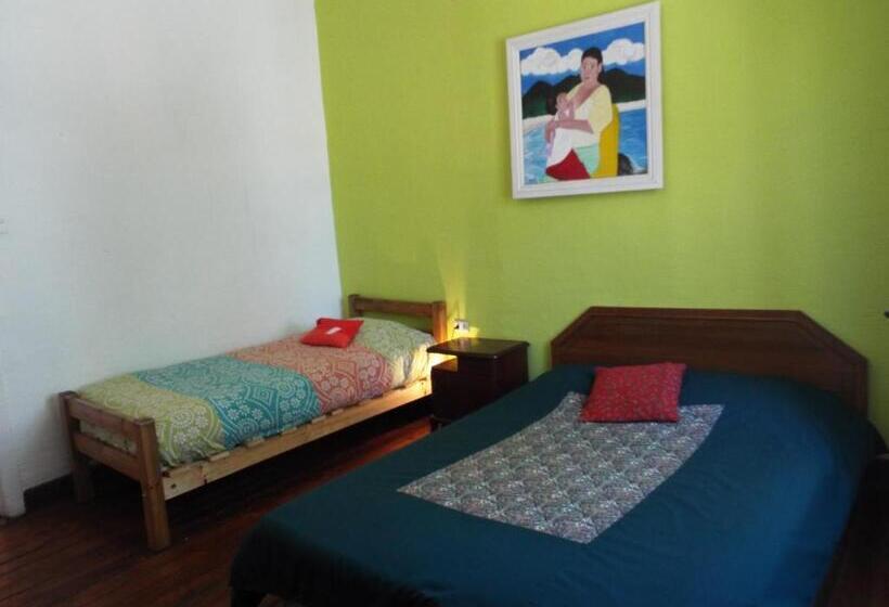 اتاق استاندارد با سرویس بهداشتی مشترک, Hostal Casa Verde Limón