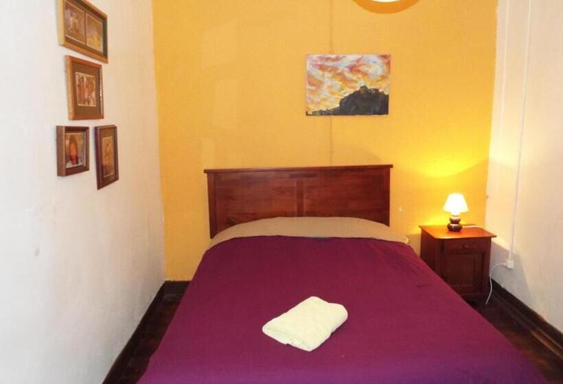 اتاق استاندارد یک تخته با سرویس بهداشتی مشترک, Hostal Casa Verde Limón