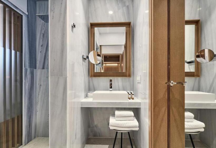 Полулюкс, Myconian Korali Relais & Chateaux