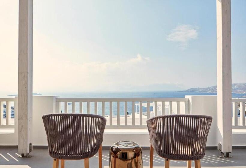 Полулюкс Одноместный с Террасой, Myconian Korali Relais & Chateaux